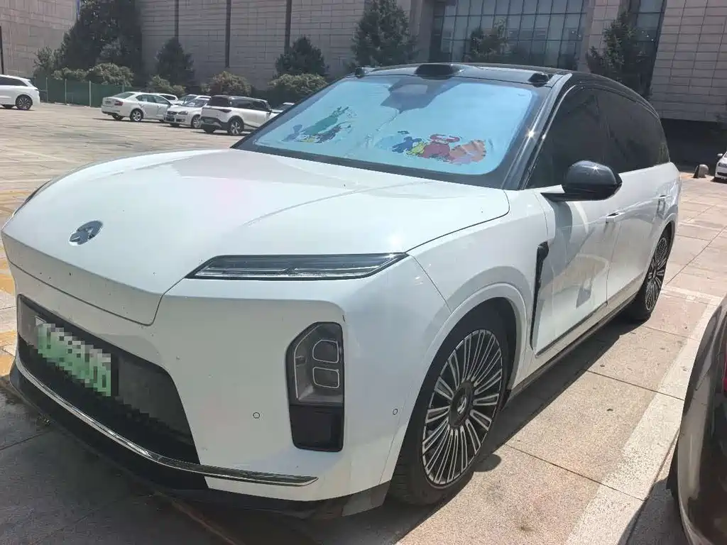 NIO ES8 — миниатюра 2