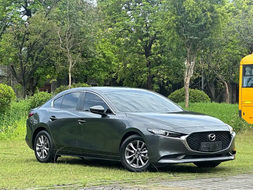 Mazda 3 Axela — миниатюра 3