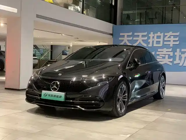 MERCEDES-BENZ EQS 2023