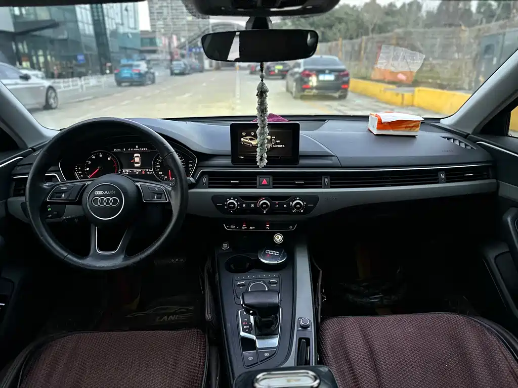 AUDI A4L
