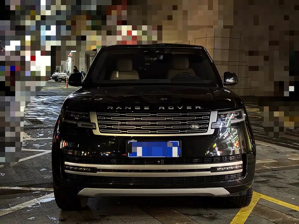 Land Rover Range Rover 2024 3.0 L6 400PS Long Wheelbase мест