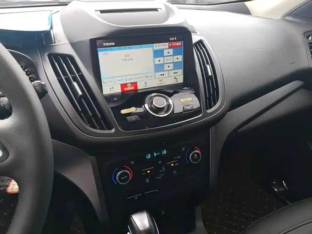 Ford Kuga — миниатюра 13