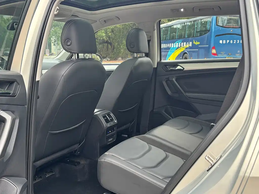 Volkswagen Tiguan L — миниатюра 5