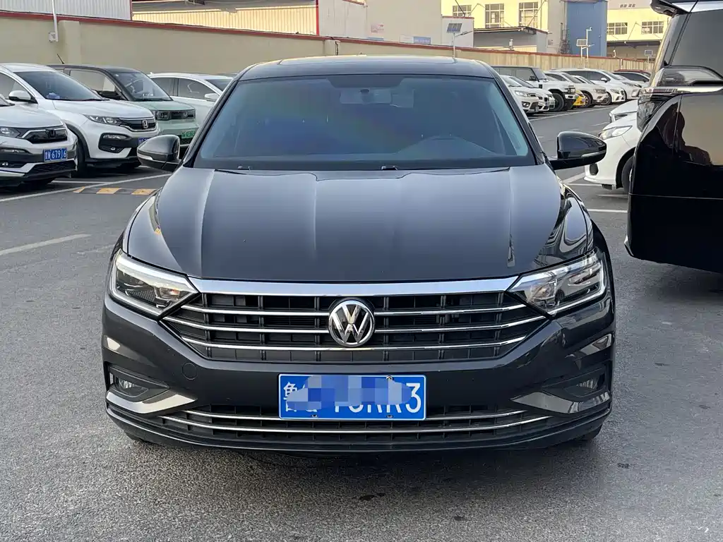 Volkswagen Sagitar 2022