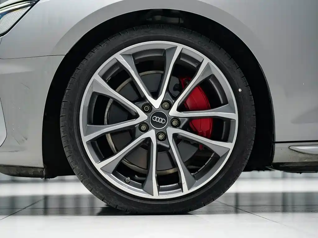 Audi A4L — миниатюра 15