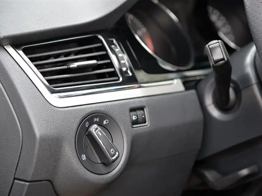 Volkswagen Bora 2015 1.4TSI AT Sportline