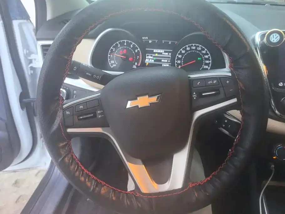 Chevrolet Monza — миниатюра 15