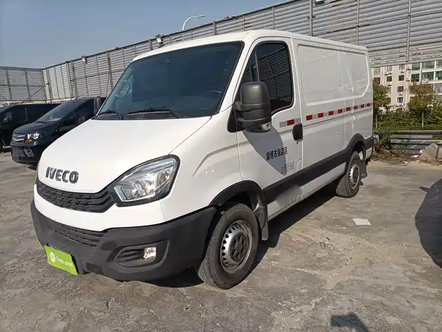 IVECO OUSHENG 2021