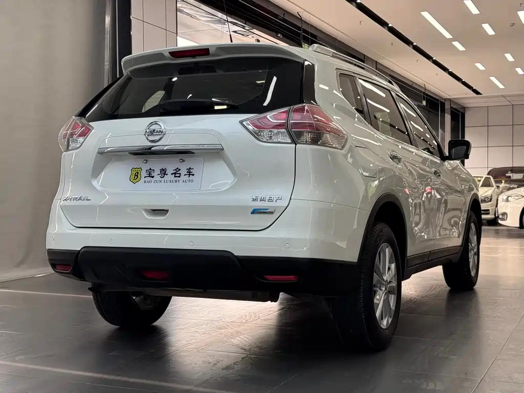 Nissan X-Trail 2014 2.0L CVT Comfort 2WD