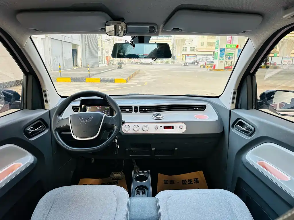 Wuling MINIEV — миниатюра 7
