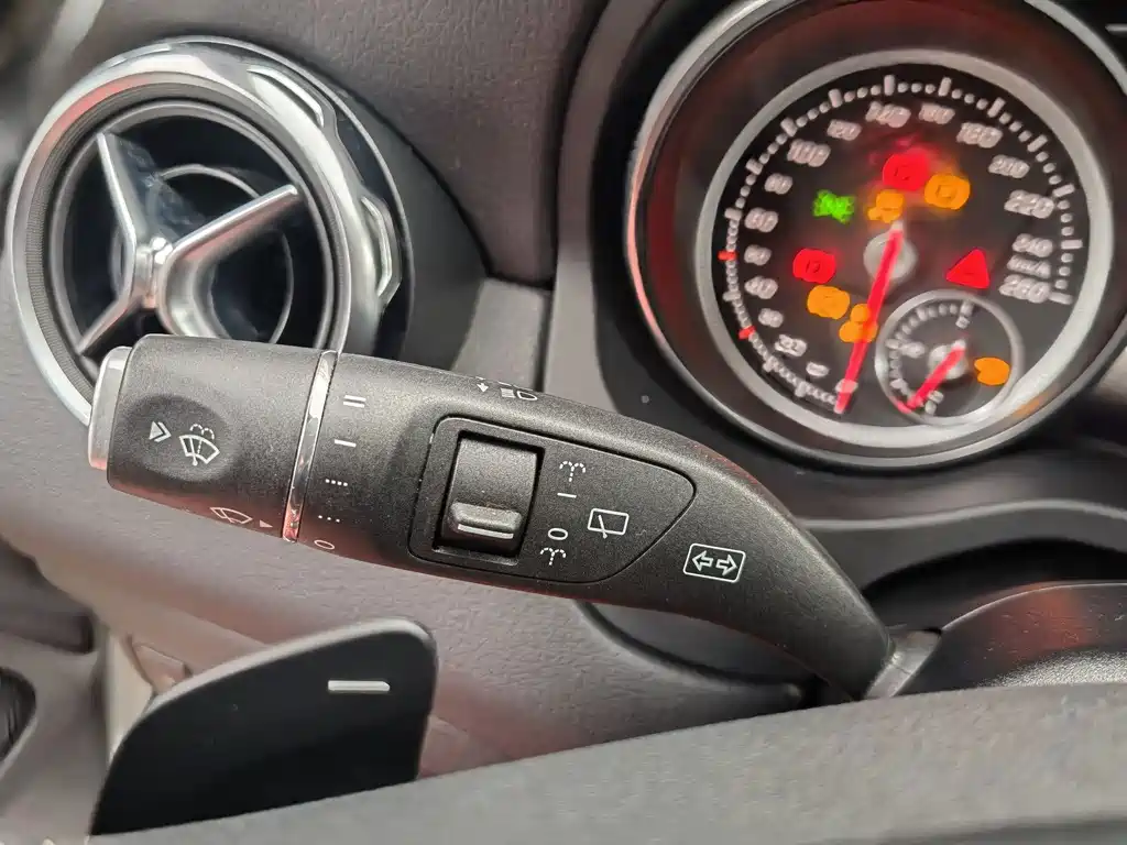 Mercedes-Benz GLA — миниатюра 15