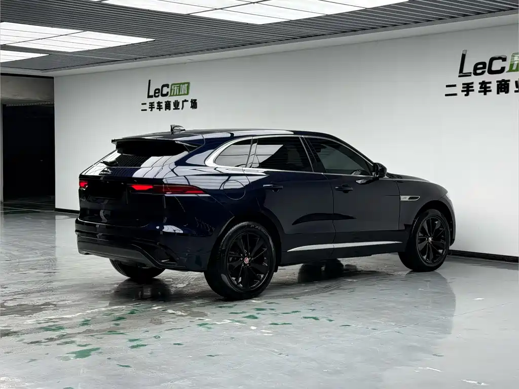 Jaguar F-Pace 2021 250PS R-Dynamic SE