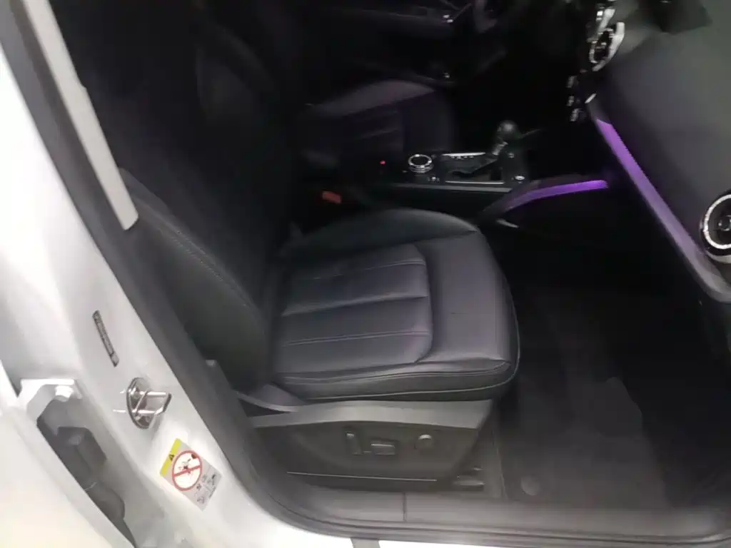 Audi Q2L — миниатюра 25
