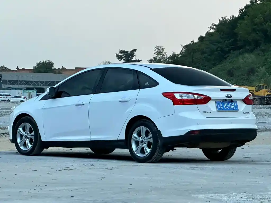 Ford Focus — миниатюра 4