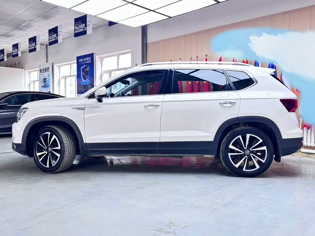 Volkswagen Tharu — миниатюра 5