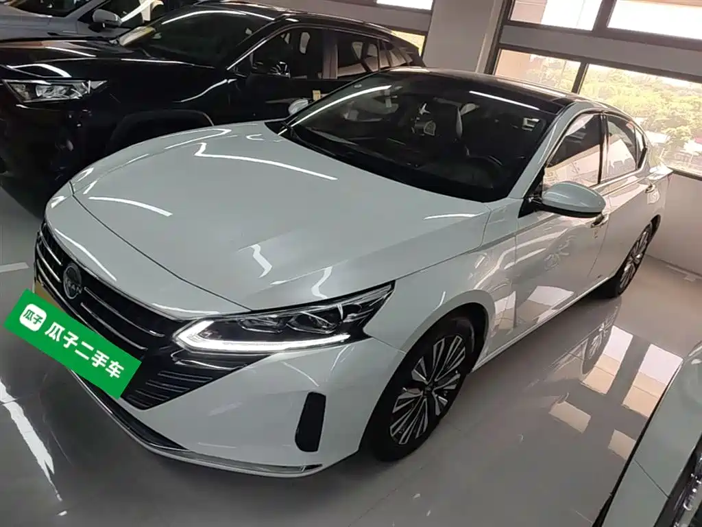 Nissan Teana 2023