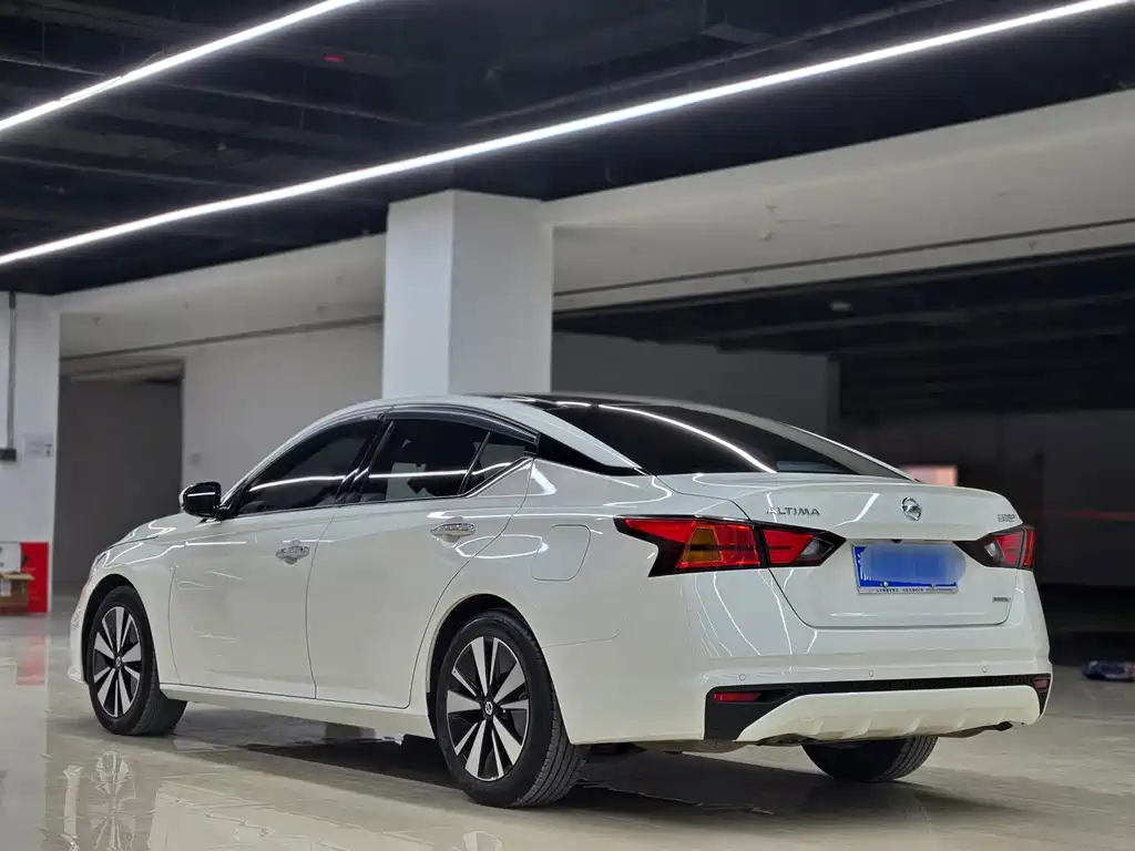 Nissan Teana — миниатюра 4