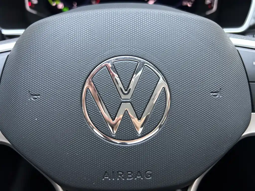 Volkswagen 迈腾 PHEV — миниатюра 26