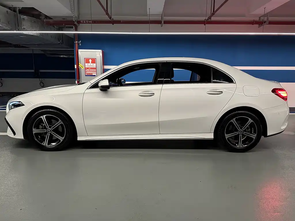 Mercedes-Benz A-Class — миниатюра 4