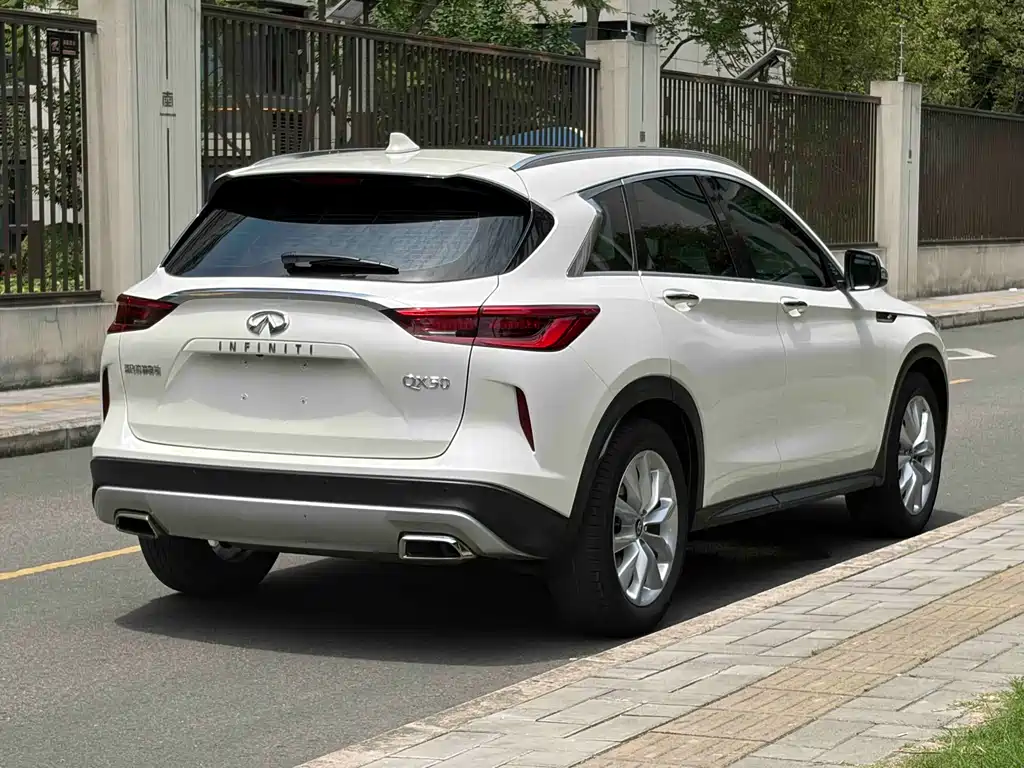 Infiniti QX50 2018 2.0T Fashion