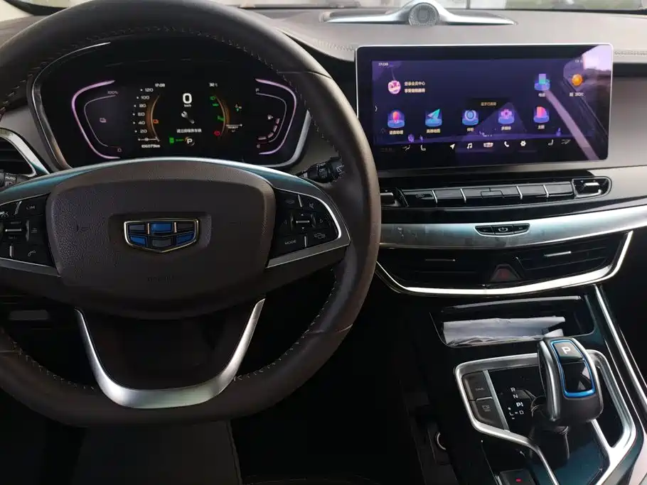 Geely Jia Ji New Energy — миниатюра 12