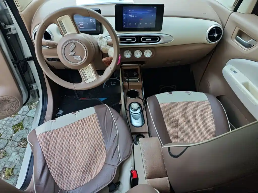 Wuling MINIEV — миниатюра 5