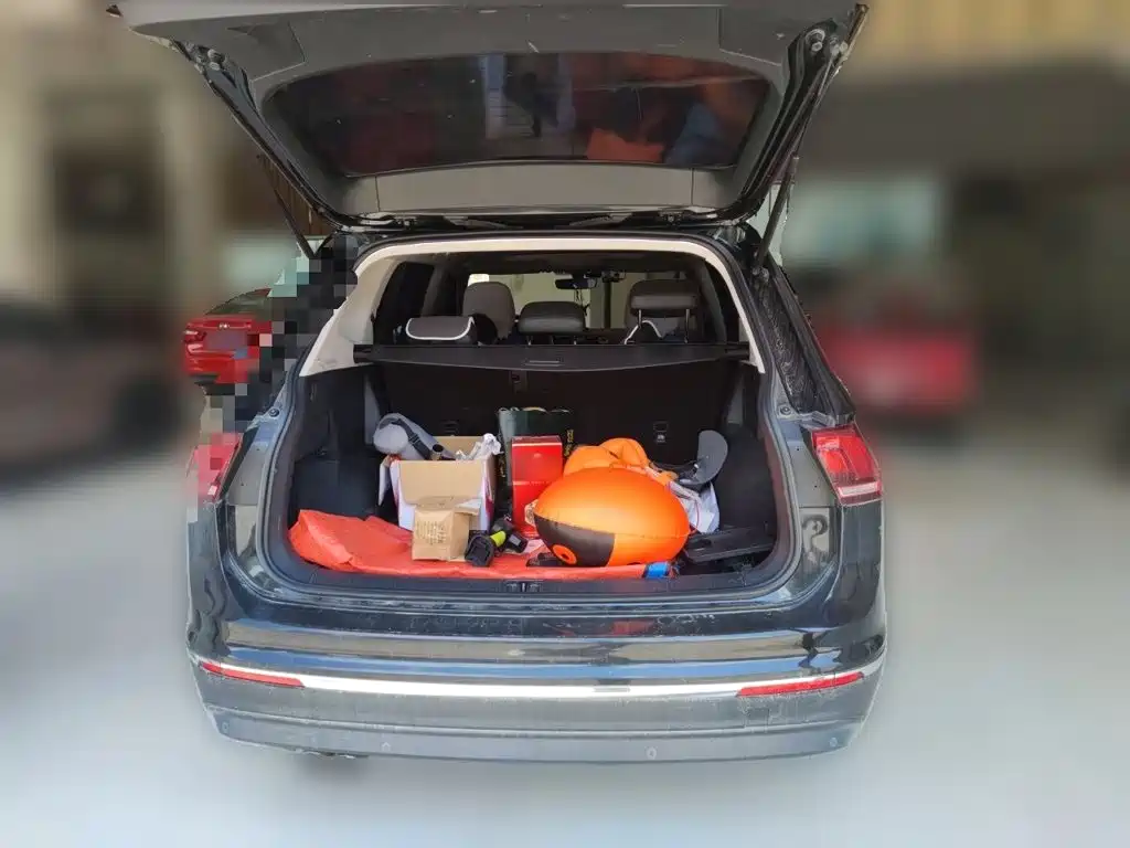Volkswagen Tiguan L — миниатюра 10