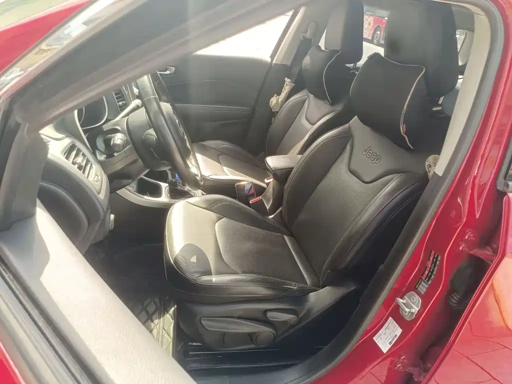 Jeep Compass — миниатюра 15