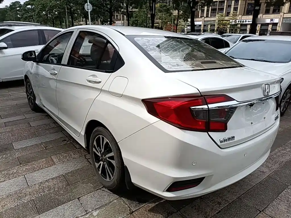 Honda Greiz — миниатюра 5