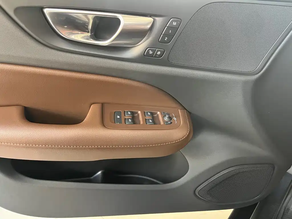 Volvo S60 — миниатюра 13