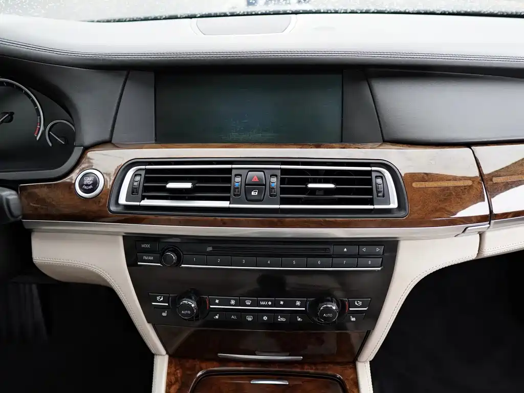 BMW 7 Series 7 2010 760Li