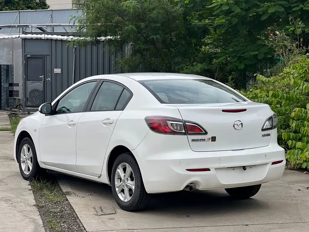 Mazda 3 Xingcheng — миниатюра 8