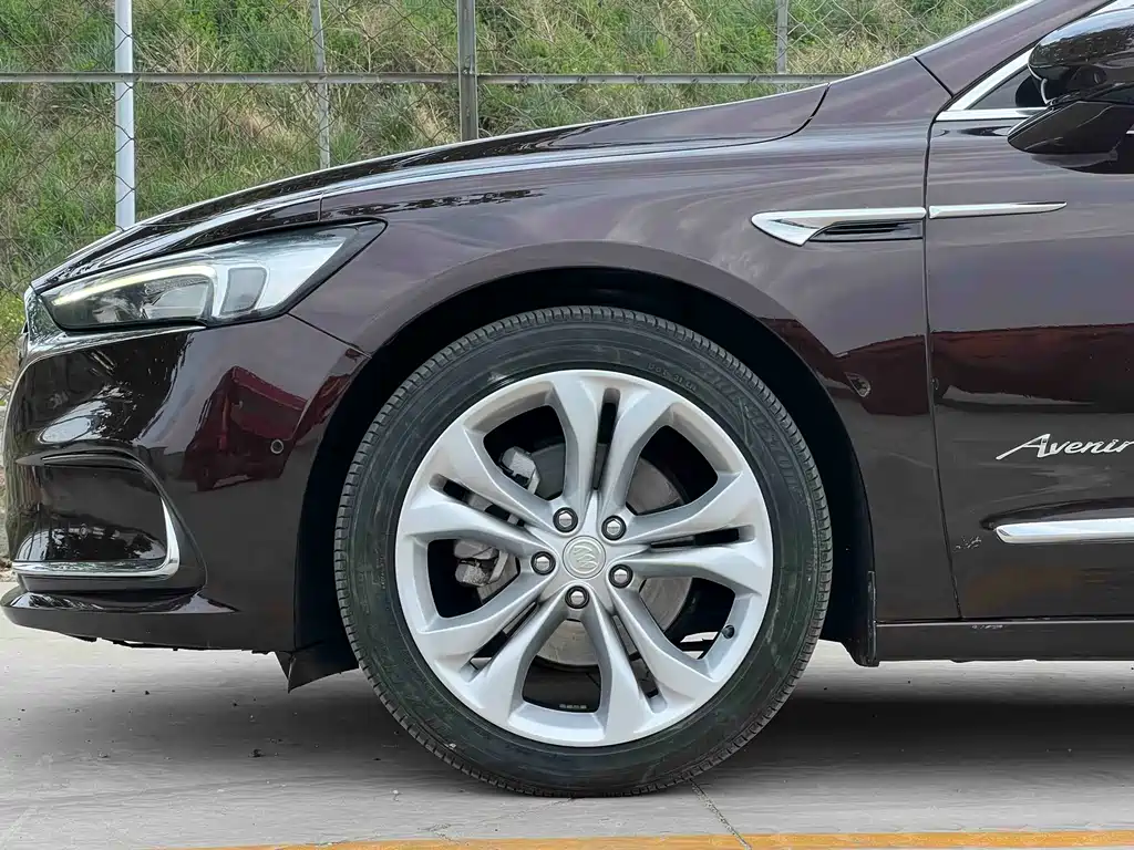 Buick LaCrosse 2020 Avenir Flagship