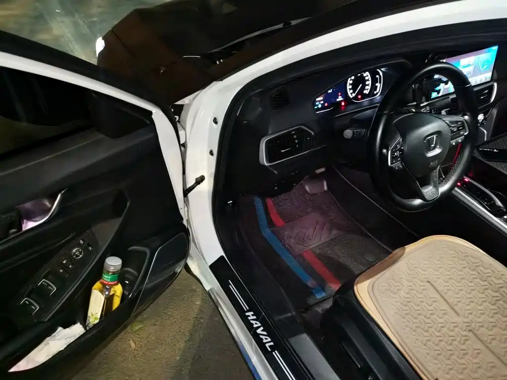 Honda Accord — миниатюра 12