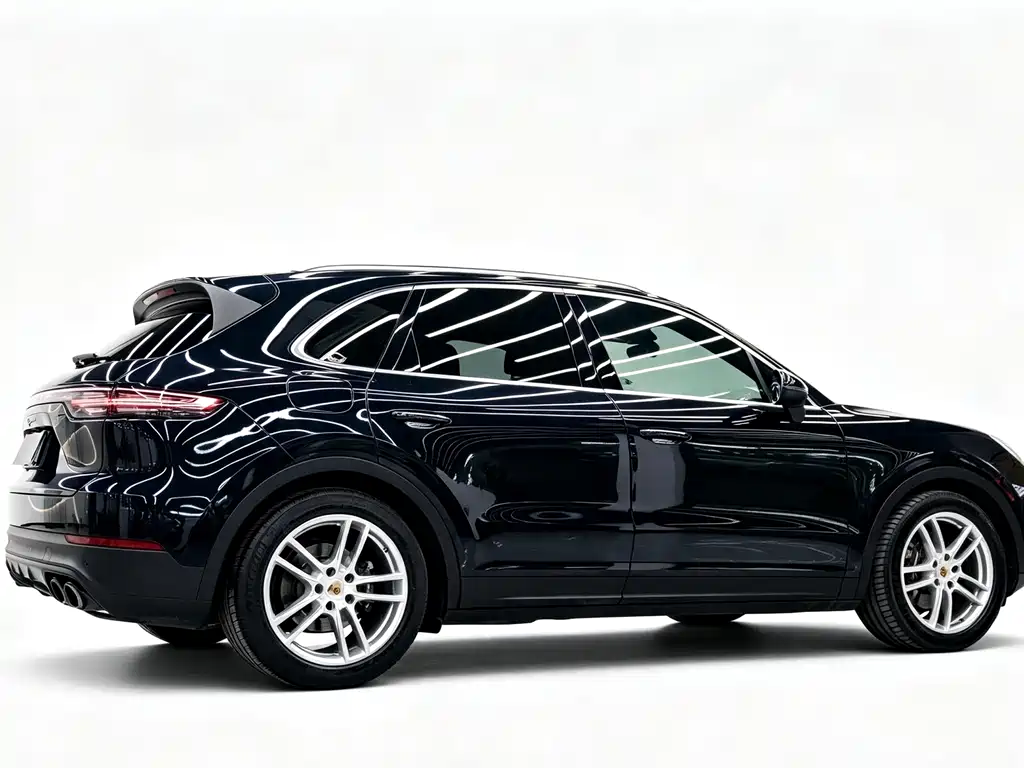 Porsche Cayenne — миниатюра 3