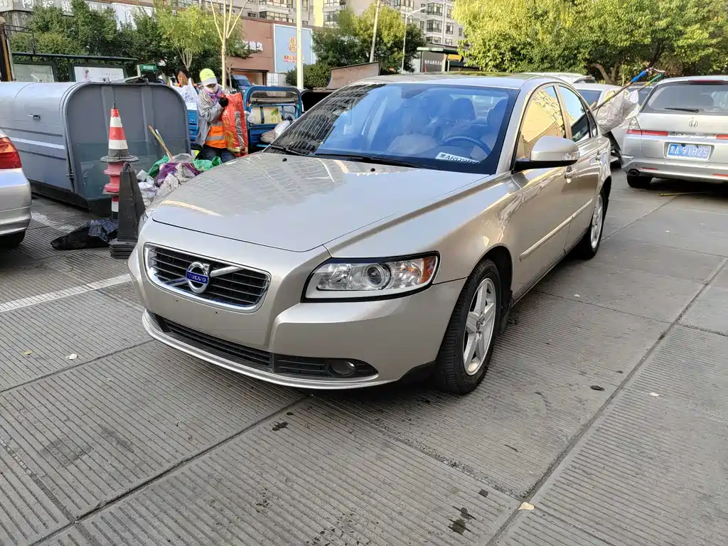 Volvo S40 2011