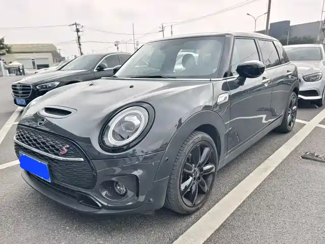 MINI CLUBMAN 2020
