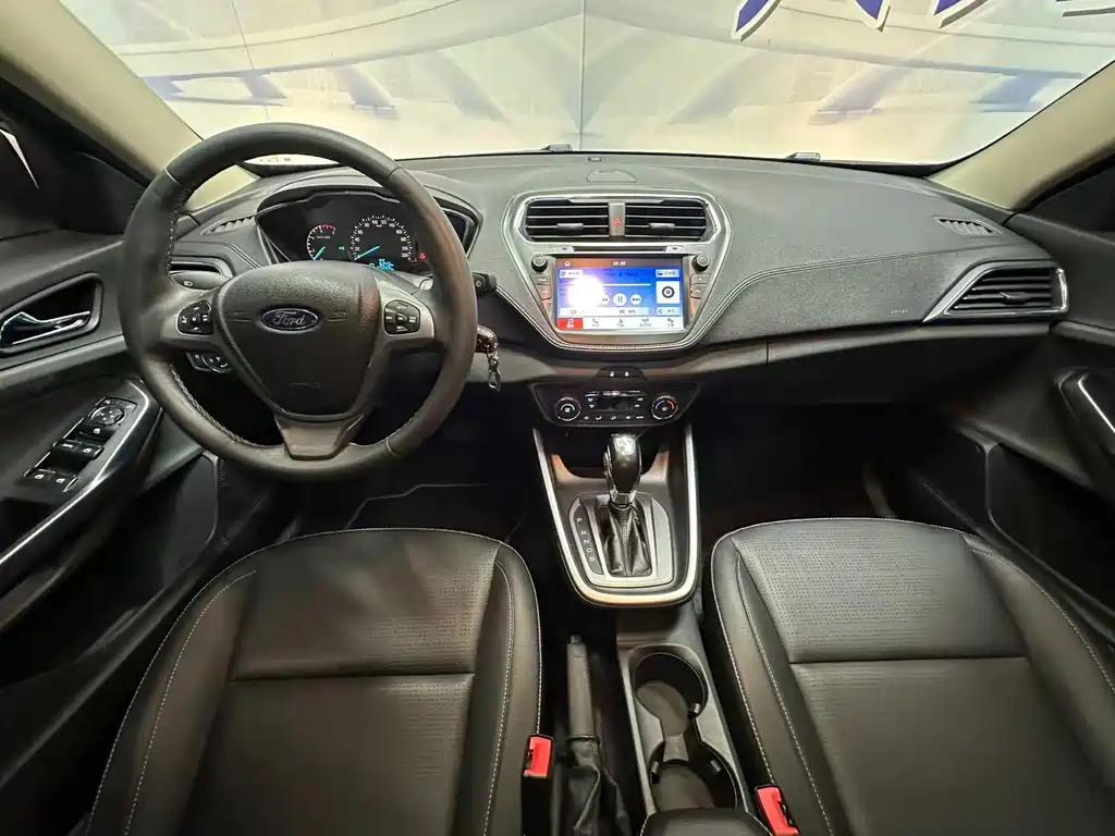 Ford Escort — миниатюра 8