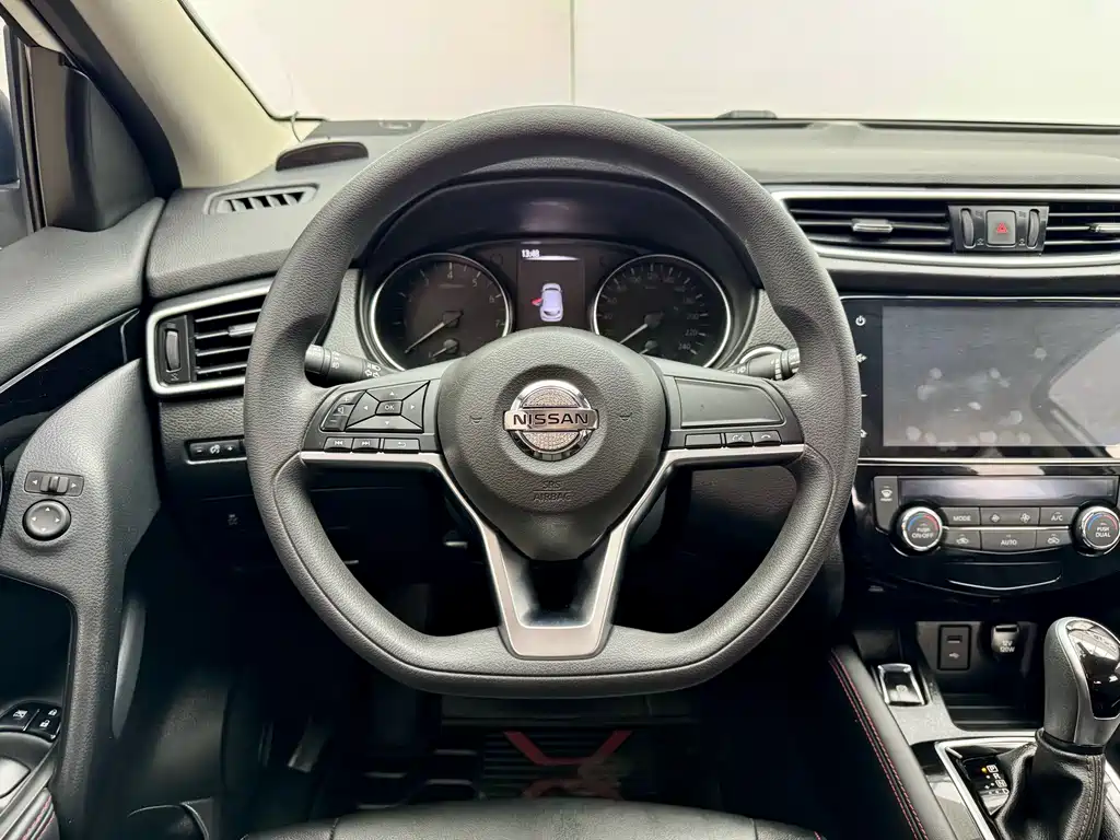 Nissan Qashqai — миниатюра 15