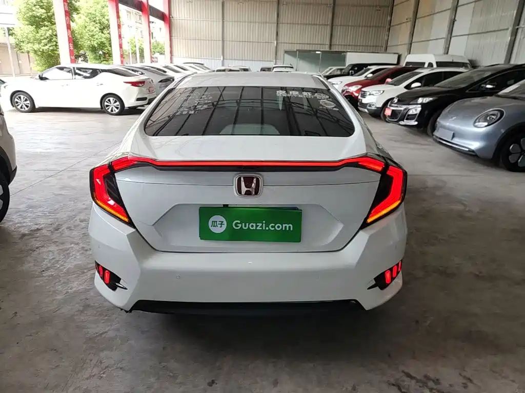 Honda Civic — миниатюра 6