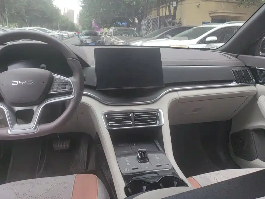 BYD PLUS New Energy — миниатюра 13
