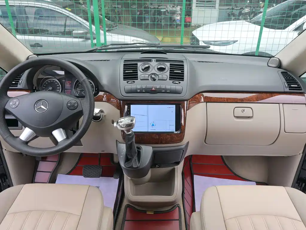 Mercedes-Benz Viano — миниатюра 5