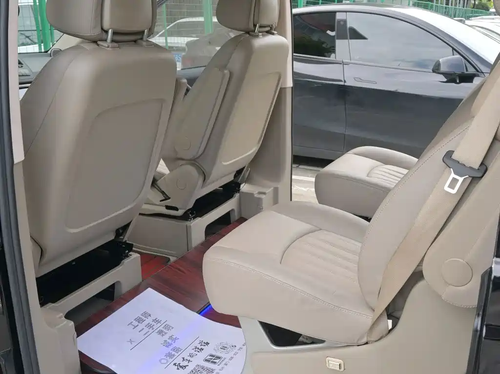 Mercedes-Benz Viano — миниатюра 8