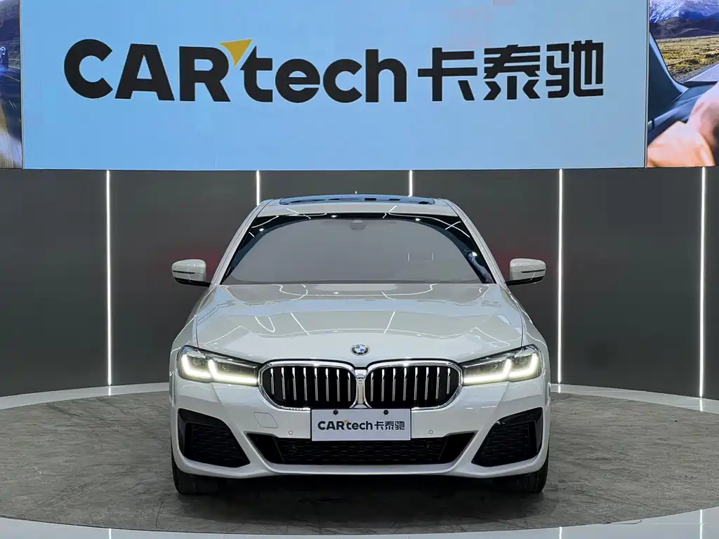 BMW 5 Series — миниатюра 2