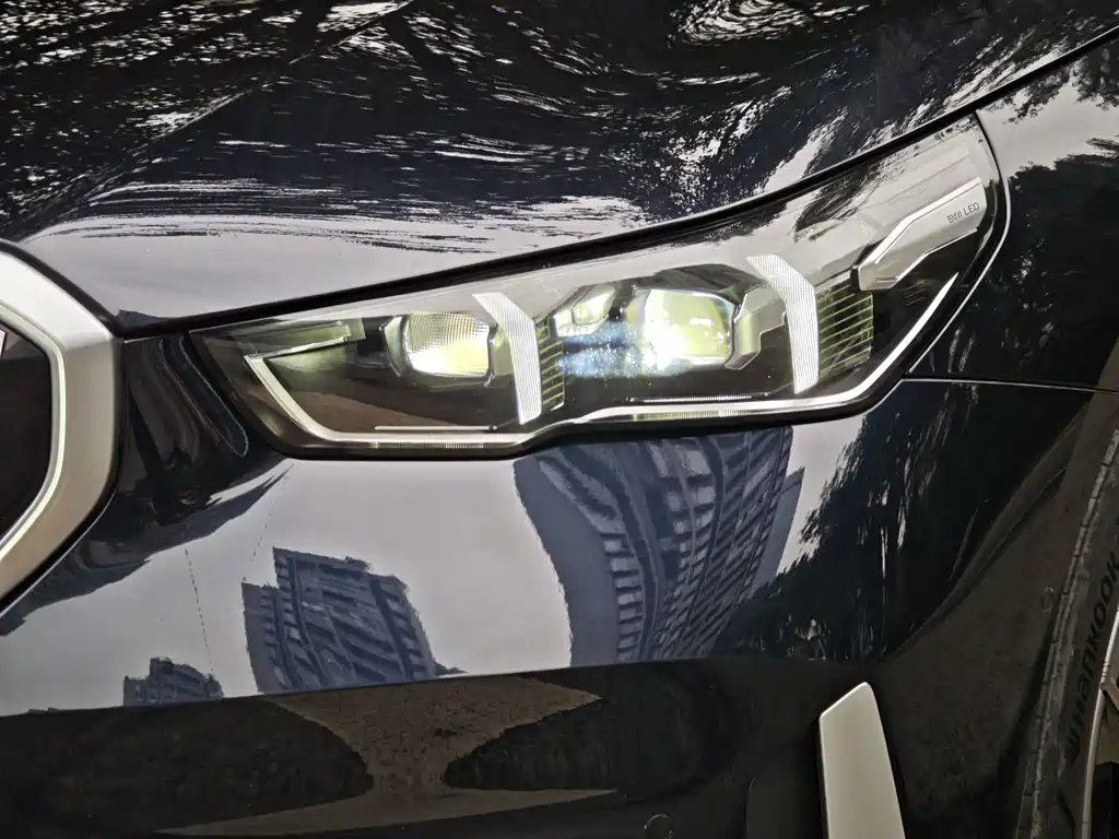 BMW I5