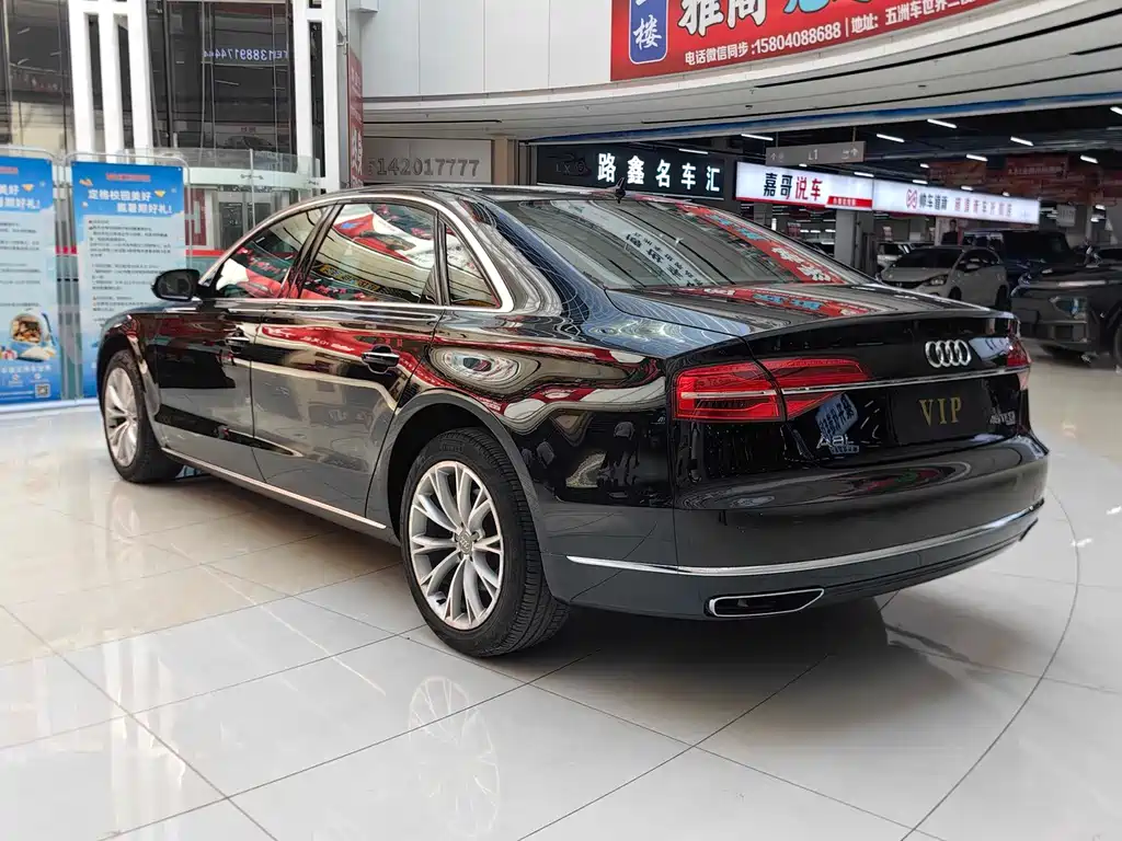Audi A8 — миниатюра 7