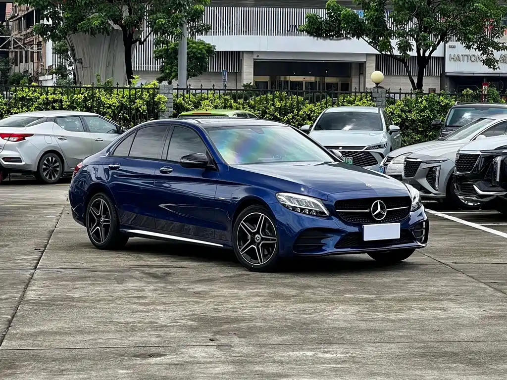 Mercedes-Benz C-Class — миниатюра 3