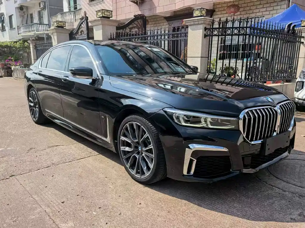 BMW 7 Series — миниатюра 3
