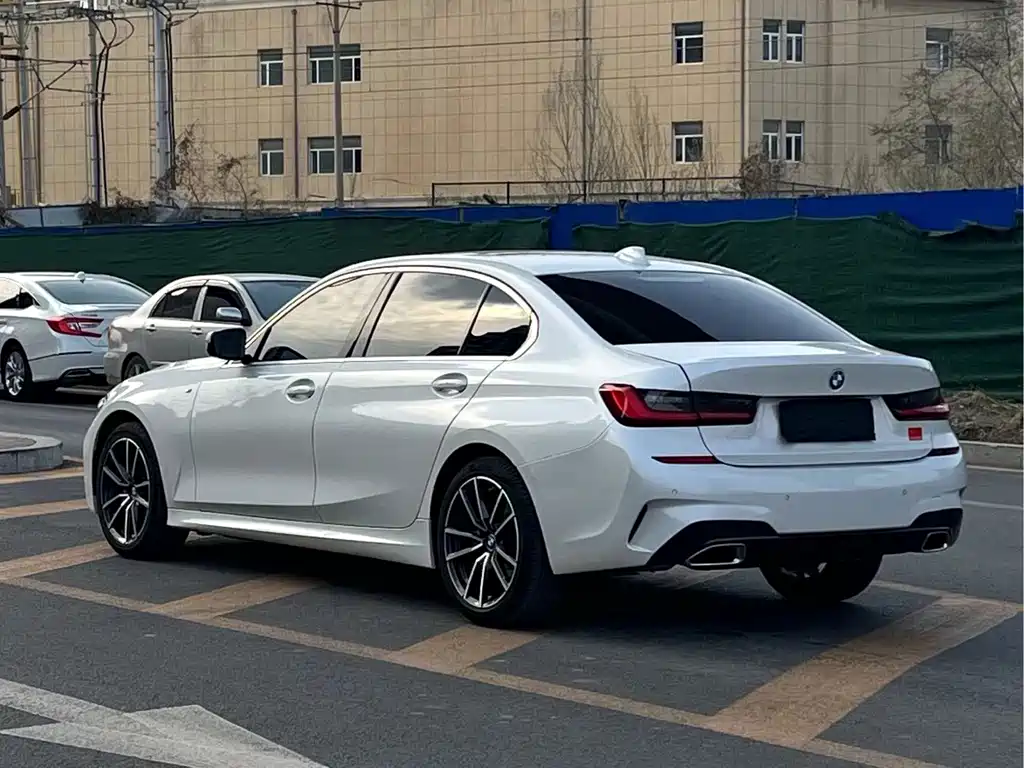 BMW 3 Series — миниатюра 7