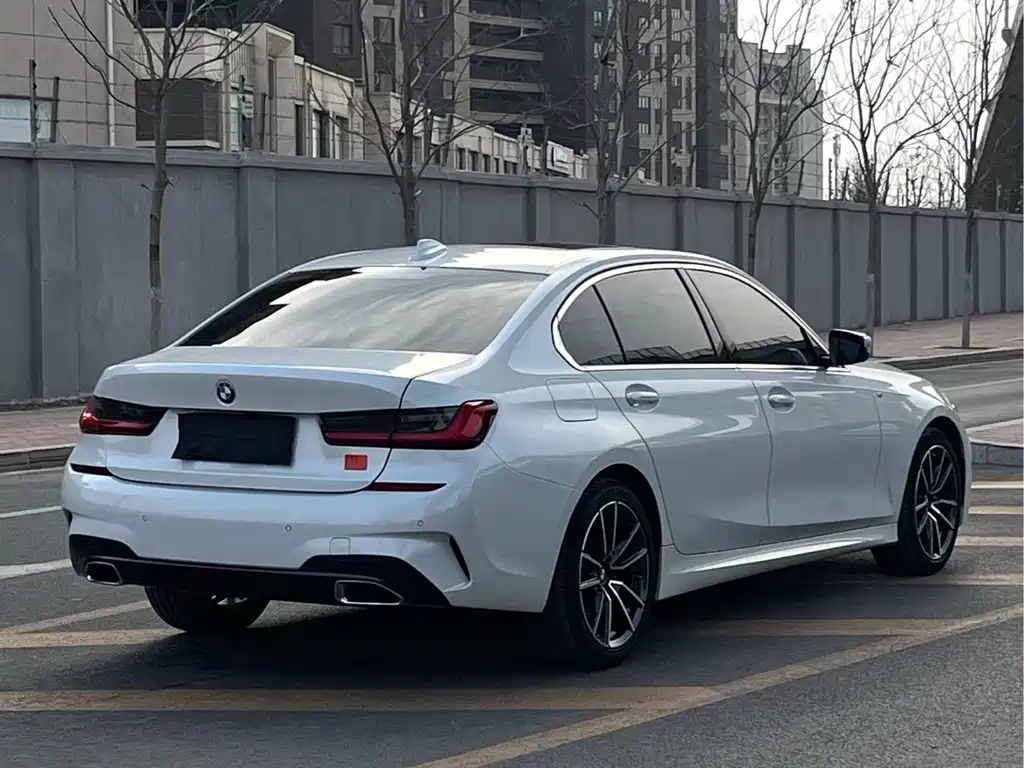 BMW 3 Series — миниатюра 9